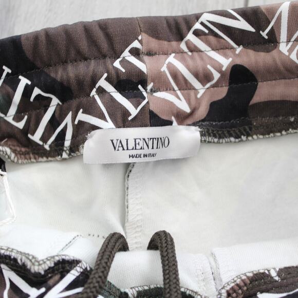 Valentino Camo-Print  Sweat Shorts - Picture 4 of 9